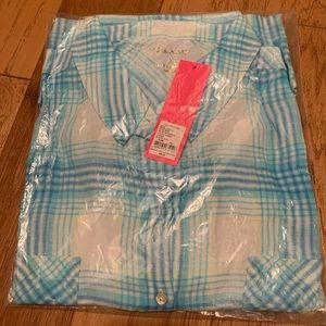 BRAND NEW Lilly Pulitzer linen button up blouse